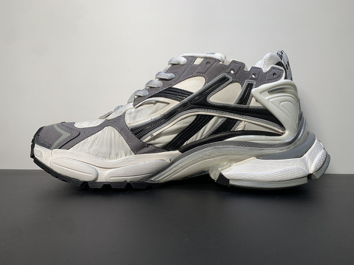 BALCIA RUNNER SNEAKER