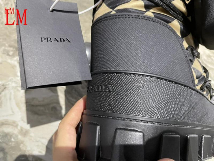 Pra*a boots