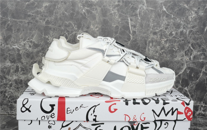 DG SNEAKER