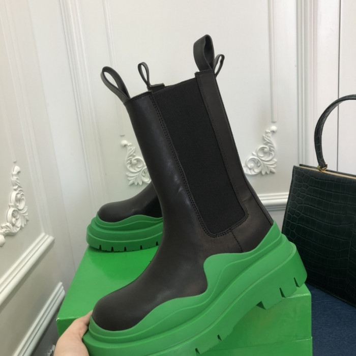 Bo*te*ga ve*ne*ta chelsea tire leather high boot