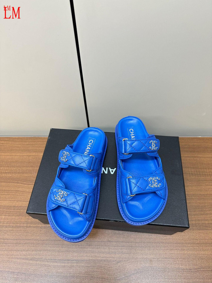 CN Slide Sandal
