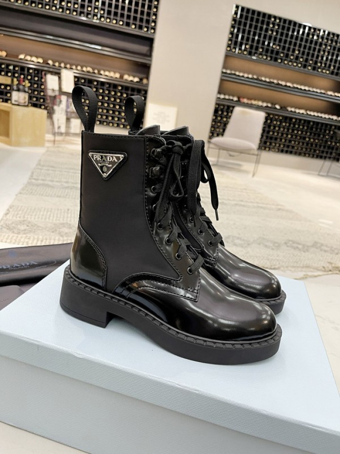 Pra*a boots